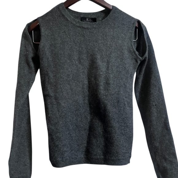 Vtg BCBG Cold Shoulder Gray 100% Cashmere Sweater Sz S Women - Picture 6 of 6